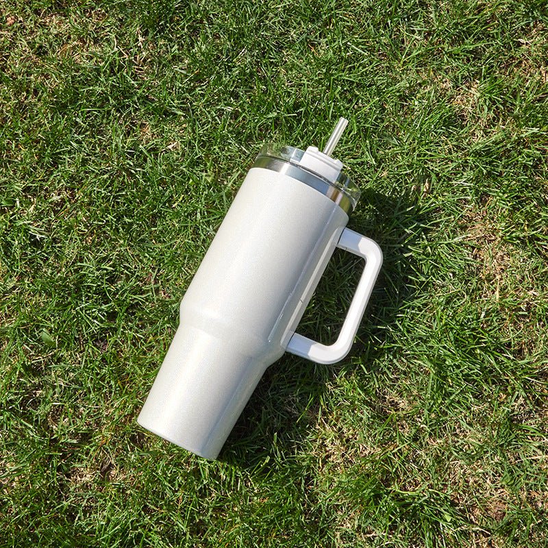 Fashionable Stainless Steel Tumbler with Large Capacity and Double-layer Vacuum Insulation - Davere GoodsWhite