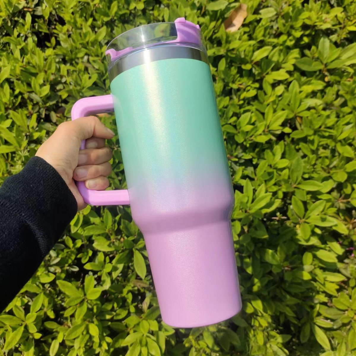 Fashionable Stainless Steel Tumbler with Large Capacity and Double-layer Vacuum Insulation - Davere Goods