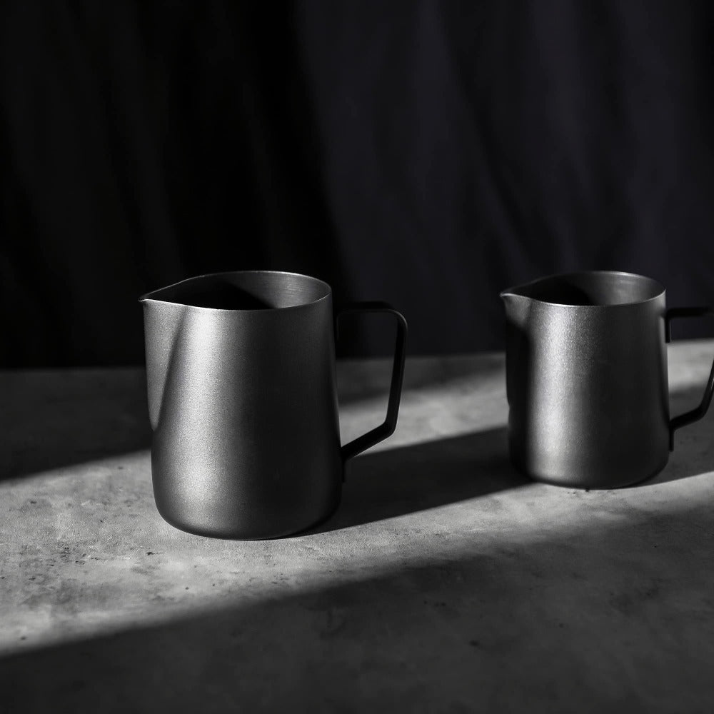 Stainless Steel Milk Frothing Jar, -600 Ml, Matte - Davere GoodsBlack